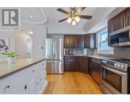 67 MOREAU CRESCENT - 12
