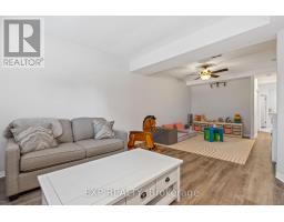 67 MOREAU CRESCENT - 26