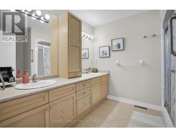 852 SILVERSMITH STREET - 22