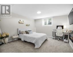852 SILVERSMITH STREET - 34