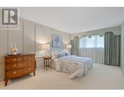 37 BLOOMFIELD DRIVE - 17