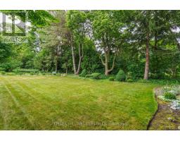 37 BLOOMFIELD DRIVE - 33