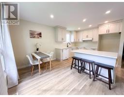 1578 COUNCILLORS STREET - 2