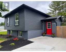 1578 COUNCILLORS STREET - 24