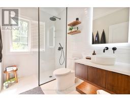 27 HOEFNAGELS CRESCENT - 39