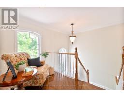 27 HOEFNAGELS CRESCENT - 42
