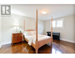 27 HOEFNAGELS CRESCENT - 46