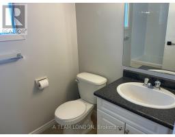 33 - 35 WATERMAN AVENUE - 11