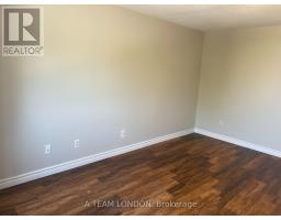 33 - 35 WATERMAN AVENUE - 14