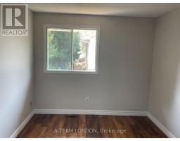 33 - 35 WATERMAN AVENUE - 18