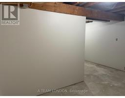 33 - 35 WATERMAN AVENUE - 21