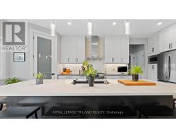 8443 GOOSEMARSH LINE - 8