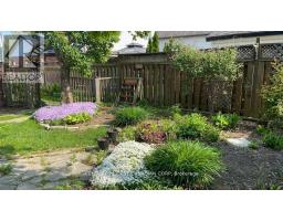 256 WHITE SANDS DRIVE - 33