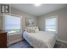 58 CRESCENT AVENUE - 13