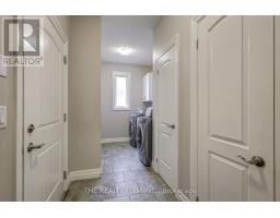 696 BENNETT CRESCENT - 16