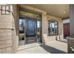 696 BENNETT CRESCENT - 3
