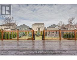 696 BENNETT CRESCENT - 34