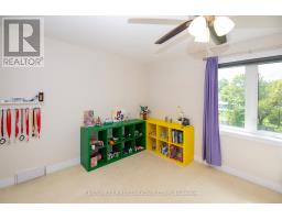 6925 LAMBETH WALK - 40
