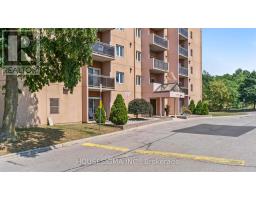 903 - 860 COMMISSIONERS ROAD E - 3