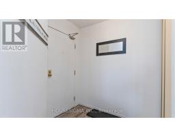903 - 860 COMMISSIONERS ROAD E - 7