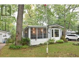 A39 - 9910 NORTHVILLE CRESCENT - 3
