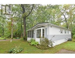 A39 - 9910 NORTHVILLE CRESCENT - 4