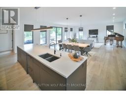 65 PARK AVENUE - 15