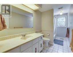 79 GREENBRIER CRESCENT - 34