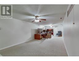 79 GREENBRIER CRESCENT - 38