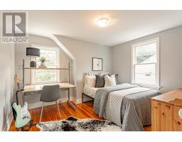 496 BAKER STREET - 17
