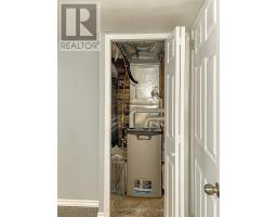 496 BAKER STREET - 32