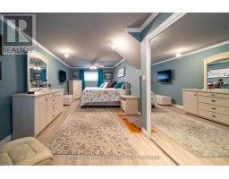 91 METCALFE CRESCENT - 23