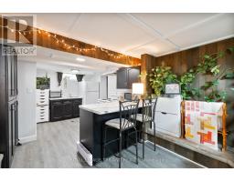 167 VANCOUVER STREET - 24