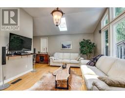 79 MENDIP CRESCENT - 11