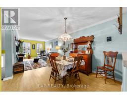 609 COLBORNE STREET - 12