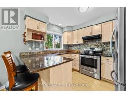 609 COLBORNE STREET - 14