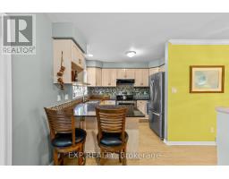 609 COLBORNE STREET - 15