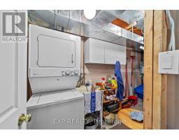 609 COLBORNE STREET - 32