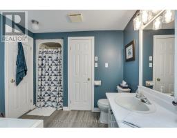 11 - 340 AMBLESIDE DRIVE - 25