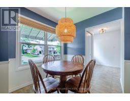 147 GERALD CRESCENT - 4