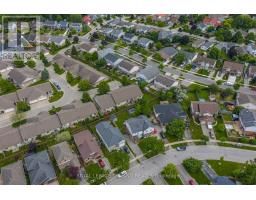 147 GERALD CRESCENT - 40
