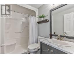 8 ROYAL DORNOCH DRIVE - 40