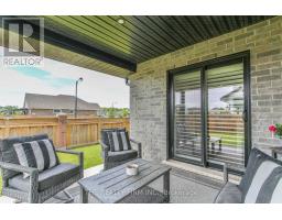 8 ROYAL DORNOCH DRIVE - 43