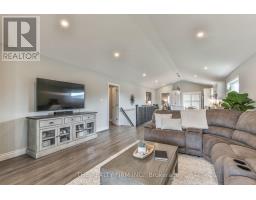 8 ROYAL DORNOCH DRIVE - 9
