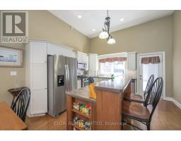 20 BEECHWOOD CIRCLE - 7