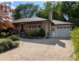 465 RIDGEWOOD CRESCENT - 1