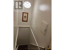 465 RIDGEWOOD CRESCENT - 25