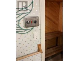 465 RIDGEWOOD CRESCENT - 36