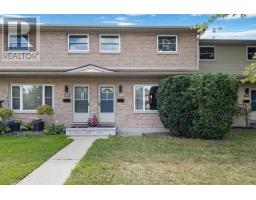 31 - 989 NOTRE DAME DRIVE - 1