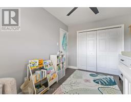 31 - 989 NOTRE DAME DRIVE - 16